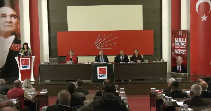CHP Genel Merkezi'nde staj ve çıraklık sigortası mağdurlarının sorunlarının ele