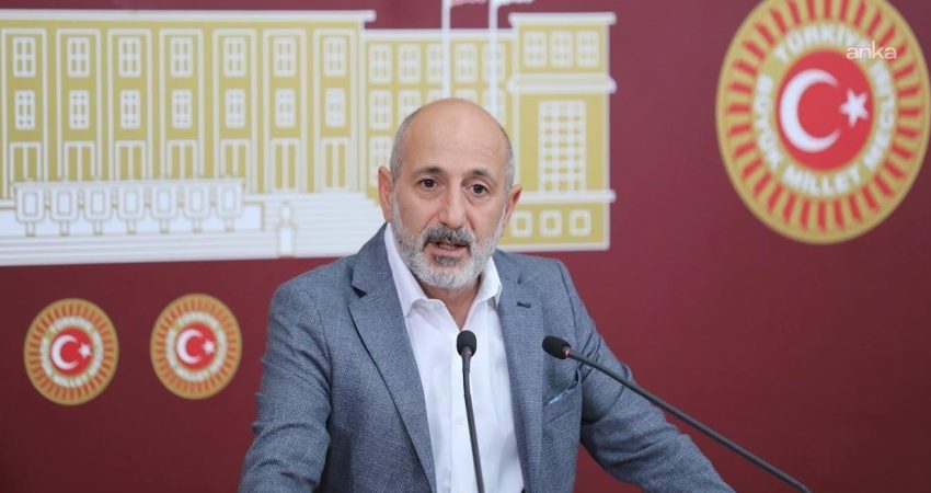 CHP’li Ali Öztunç’un annesi Hatice Öztunç, hayatını kaybetti CHP Kahramanmaraş Milletvekili Ali Öztunç’un annesi Hatice Öztunç, hayatını kaybetti.
