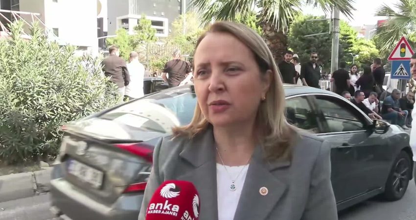 CHP Genel Başkan Yardımcısı Semra Dinçer, Mersin Büyükşehir Belediye Başkanı