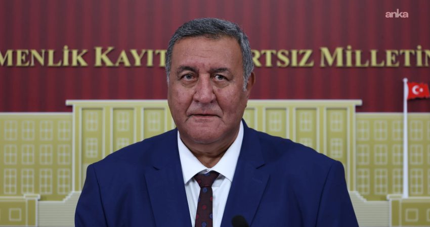 CHP Niğde Milletvekili Ömer Fethi Gürer, "Cezaevinde gazetecilerin varlığı, el