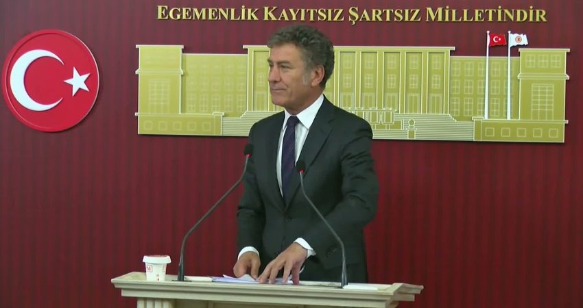 CHP Genel Başkan Yardımcısı Orhan Sarıbal, "İktidarın gözü önünde, kurumların