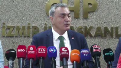 CHP Sözcüsü Müslim Sarı, belediyelere yönelik operasyonlar nedeniyle yapılan belediye