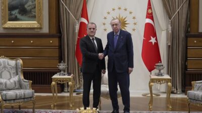 Cumhurbaşkanı Recep Tayyip Erdoğan, Azerbaycan Dışişleri Bakanı Ceyhun Bayramov'u Cumhurbaşkanlığı'nda