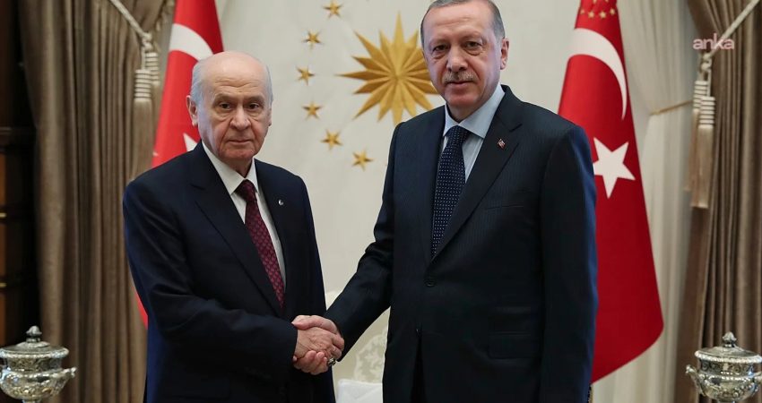 Cumhurbaşkanlığı İletişim Başkanı Burhanettin Duran, Cumhurbaşkanı Recep Tayyip Erdoğan’ın MHP Genel