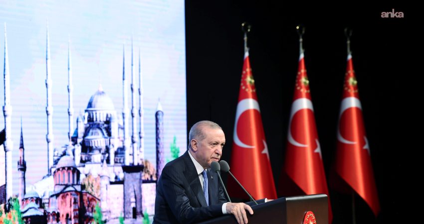  Cumhurbaşkanı Recep Tayyip Erdoğan, eski Fazilet Partisi ve Saadet Partisi