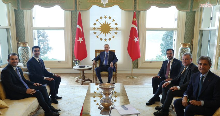Cumhurbaşkanı Erdoğan, Tuzla Belediye Başkanı Bingöl’ü kabul ettti Cumhurbaşkanı Recep Tayyip Erdoğan, Tuzla Belediye Başkanı Ali Eren Bingöl'ü