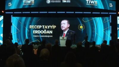 Cumhurbaşkanı Recep Tayyip Erdoğan, "Benim ihracatçı kardeşim, bir konteyner daha