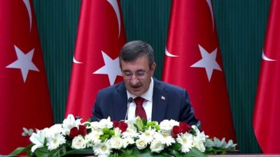 Cumhurbaşkanı Yardımcısı Cevdet Yılmaz, "2027 yılı bütçemiz zorlu bölgesel ve