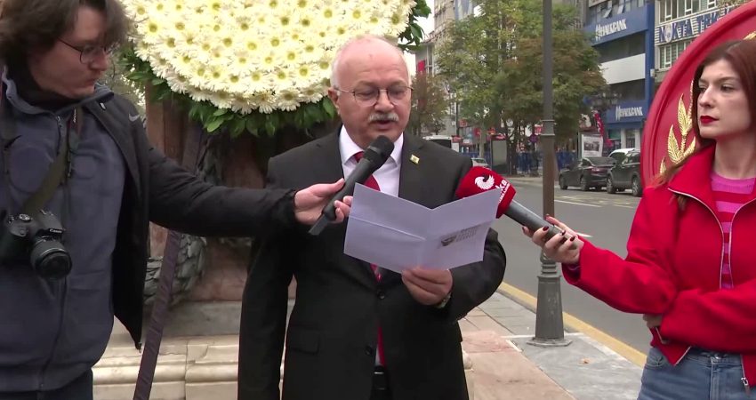 Cumhuriyet Bayramı kutlanıyor… Çankaya Belediye Başkan Vekili Güler: “Seçilmiş irade Cumhuriyet’in demokratik özüdür” Çankaya Belediyesi tarafından 29 Cumhuriyet Bayramı dolayısıyla Zafer Anıtı’nda resmi