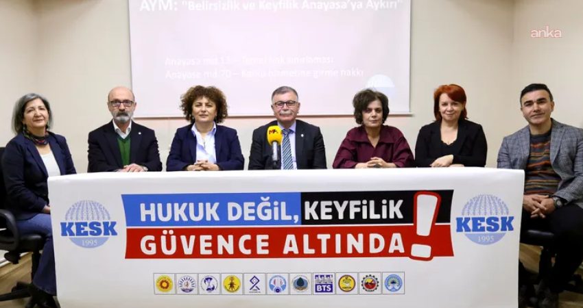 Kamu Emekçileri Sendikaları Konfederasyonu (KESK), "Görevimiz; Cumhuriyet'i demokrasi, laiklik, eşitlik
