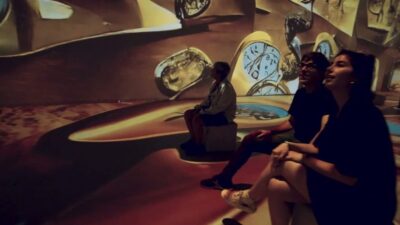 Dünyanın 14 şehrinde yüz binlerce ziyaretçiyle buluşan uluslararası “Dalí Cybernetics”