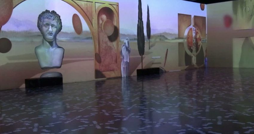 Dünyanın 14 şehrinde yüz binlerce ziyaretçiye ulaşan uluslararası Dalí Cybernetics sergisi, İstanbul
