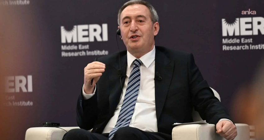 Erbil'de düzenlenen uluslararası forumda konuşan DEM Parti Eş Genel Başkanı