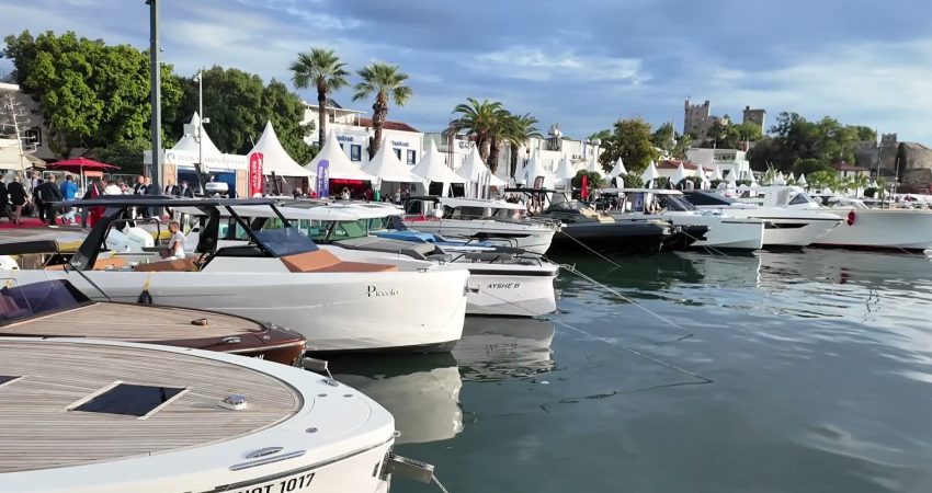 Bu yıl ikincisi düzenlenen Bodrum Boat Show, yağmurlu havaya rağmen