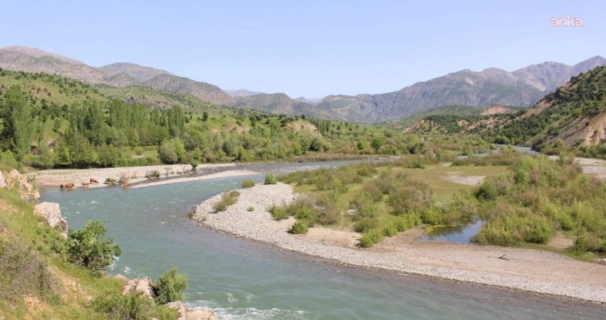 Bingöl ve Diyarbakır sınırlarında yer alan Sarım Çayı üzerinde yapılması
