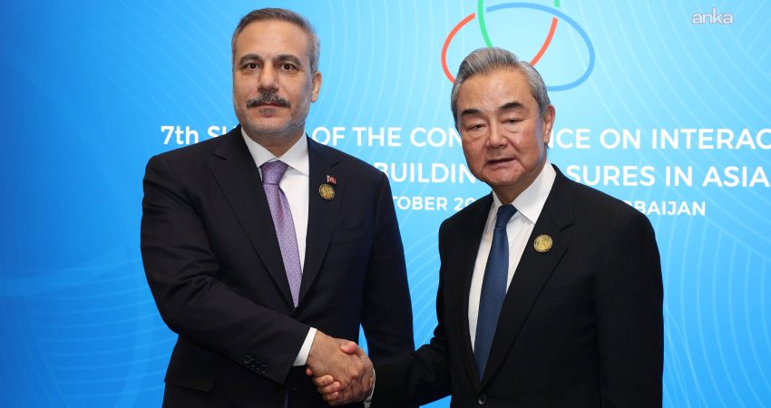 Dışişleri Bakanı Hakan Fidan, Bakü'de Çin Dışişleri Bakanı Wang Yi