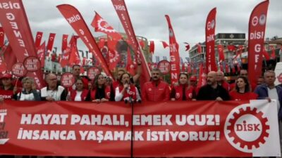 DİSK Genel Başkanı Arzu Çerkezoğlu, “Gelirde, vergide, ülkede adalet” buluşmalarının