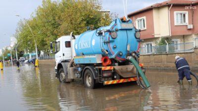 Diyarbakır’da sabah saatlerinde kent genelinde etkili olan ani ve kuvvetli