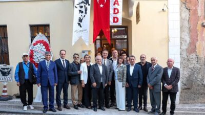 Efeler Belediyesi, Atatürk Kültür Evi’ni düzenlenen törenle hizmete açtı. Cumhuriyet