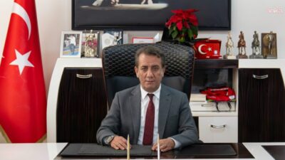 Aydın’ın Efeler ilçesinde Fadime Akbal, boşandığı Kamil Köse tarafından ateşli