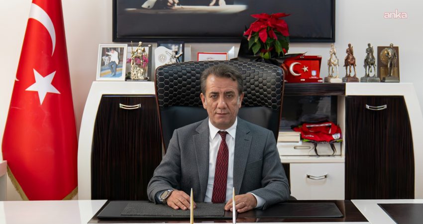 Aydın’ın Efeler ilçesinde Fadime Akbal, boşandığı Kamil Köse tarafından ateşli
