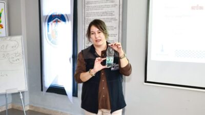 Efes Selçuk’ta zeytin üreticilerinin bilgi ve deneyimlerini artırmak amacıyla "Zeytinde