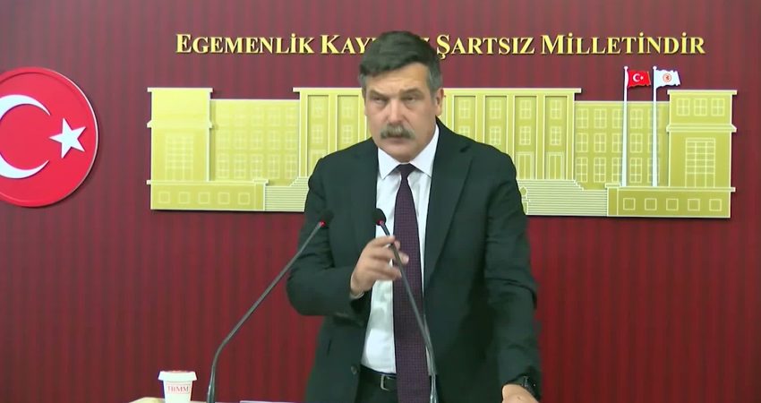 Erkan Baş’tan Mekke Anlaşması tepkisi: “Bu ülkenin gençlerinin İsrail uğruna ölüme gönderilmesine asla izin vermeyiz” Türkiye İşçi Partisi (TİP) Genel Başkanı Erkan Baş, Mekke Anlaşması'na