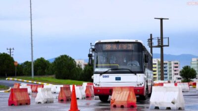 Hatalı sürüş davranışlarını azaltmayı, yolcu konforunu artırmayı ve enerji verimliliği