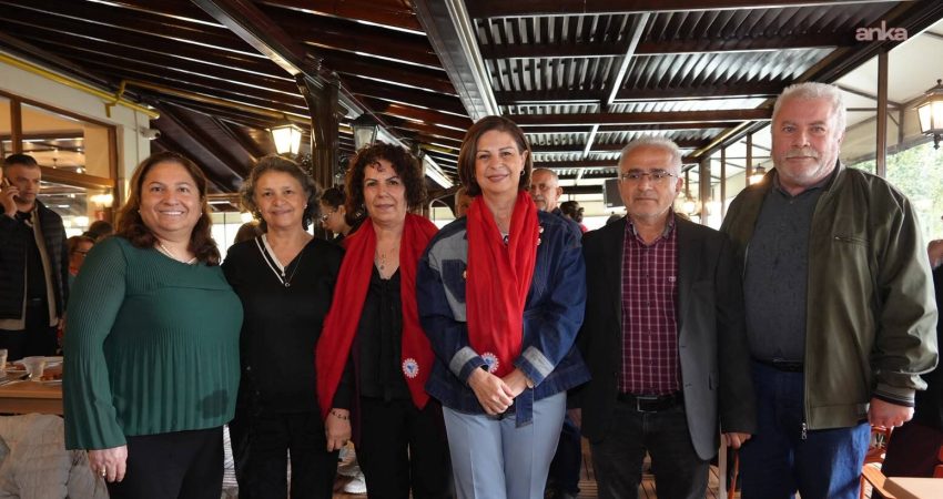 Eskişehir Büyükşehir Belediye Başkanı Ayşe Ünlüce, DİSK Emekli-Sen Eskişehir Şubesi