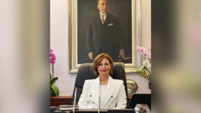 Eskişehir Büyükşehir Belediye Başkanı Ayşe Ünlüce, "Cumhuriyet, umudumuz ve en