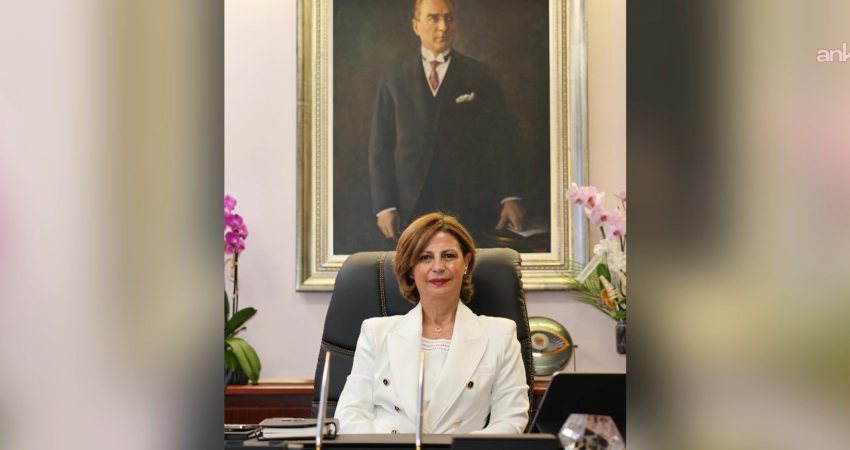 Eskişehir Büyükşehir Belediye Başkanı Ayşe Ünlüce, "Cumhuriyet, umudumuz ve en