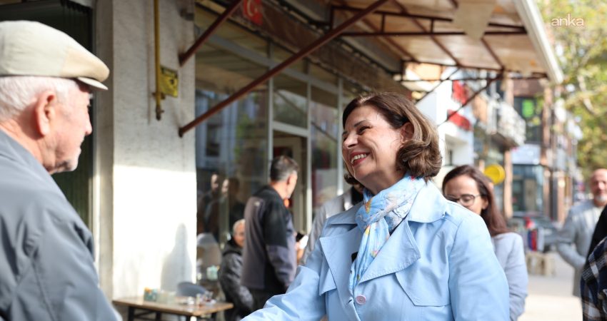 Eskişehir Büyükşehir Belediye Başkanı Ayşe Ünlüce, Şirintepe Mahallesi’nde esnaf ve