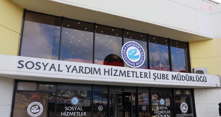 Eskişehir Büyükşehir Belediyesi, ihtiyaç sahibi çocukların kış aylarını daha sıcak
