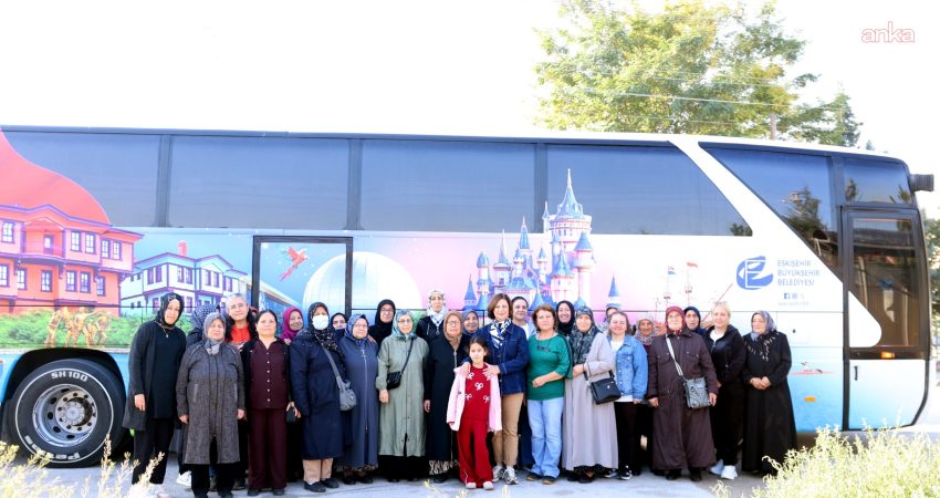 Eskişehir Büyükşehir Belediyesi'nin hayata geçirdiği "Eskişehir Kültürel Mirasla Buluşuyor" gezileri ile Fevziçakmak