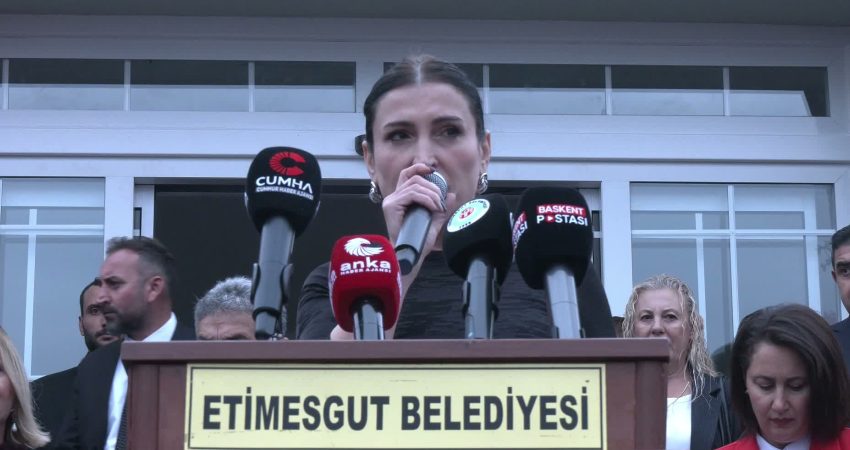 Etimesgut Belediyesi’nin "Gaziler Parkı Kent Lokantası" hizmete açıldı. Etimesgut Belediye