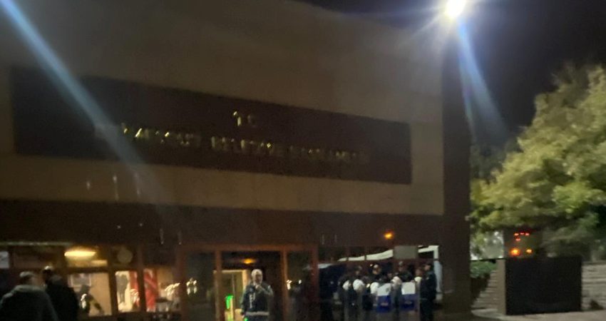 Etimesgut Belediyesi’ne ikinci dalga operasyon… İki belediye başkan yardımcısı gözaltına alındı Etimesgut Belediyesi’ne yönelik düzenlenen ikinci dalga operasyonda, Etimesgut Belediye Başkan