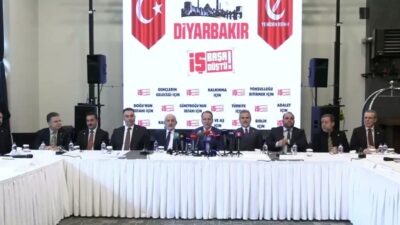 Yeniden Refah Partisi Genel Başkanı Fatih Erbakan, Diyarbakır’da “Terörsüz Türkiye”