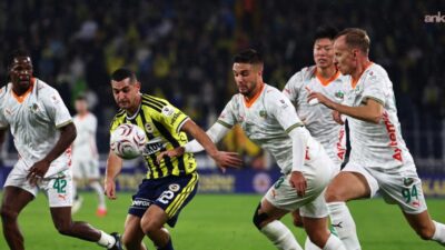 Trendyol Süper Lig’in 8. haftasında Fenerbahçe, sahasında Corendon Alanyaspor’u Romelu