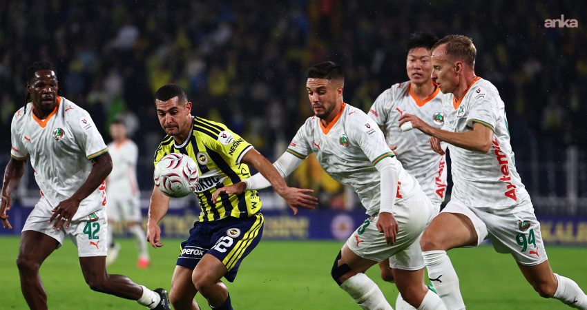 Fenerbahçe, Corendon Alanyaspor’u 3-0 mağlup etti Trendyol Süper Lig’in 8. haftasında Fenerbahçe, sahasında Corendon Alanyaspor’u Romelu