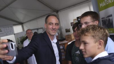 Fransa'da sosyal demokratların cumhurbaşkanı adayı olarak belirlenen Raphael Glucksmann, ön