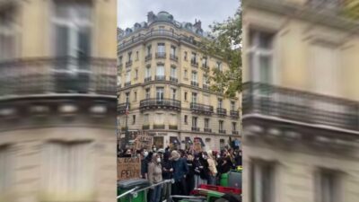 Fransa'da eğitim sistemindeki sorunlara karşı üç haftadır devam eden öğrenci