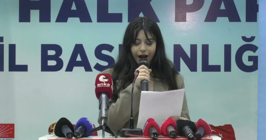Gaziantep’te 103 genç CHP’ye katıldı… Kemal Kılıçdaroğlu: “Ülkenin geleceği sizsiniz” CHP Genel Başkanı Kemal Kılıçdaroğlu, CHP'nin 103'üncü yılında 103 genç