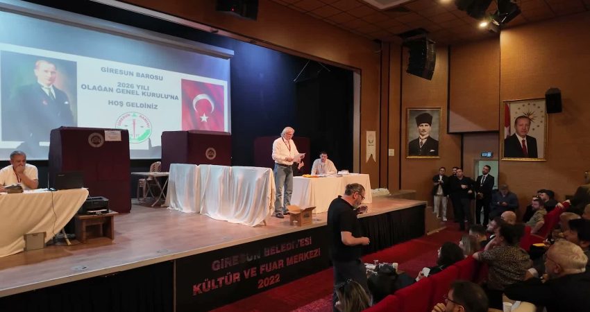 Giresun Barosu’nda Soner Karademir altıncı kez başkan seçildi Giresun Barosu’nun 2026 Yılı Seçimli Olağan Genel Kurulu'nda mevcut Başkan