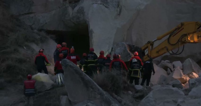 Göreme’de peribacasında meydana gelen çökmede can kaybı 3’e yükseldi Nevşehir Valisi Hüseyin Kök, Nevşehir’in Göreme beldesinde, Açık Hava Müzesi