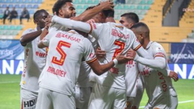 Göztepe, Trendyol Süper Lig’in 7. haftasında deplasmanda Eyüpspor’u 4-0 yenerek