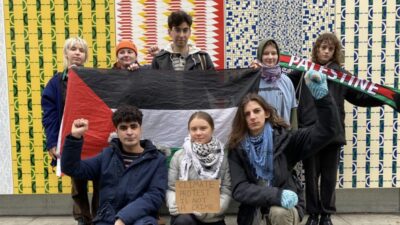 İsveçli iklim aktivisti Greta Thunberg, daha iyi eğitim koşulları talebiyle