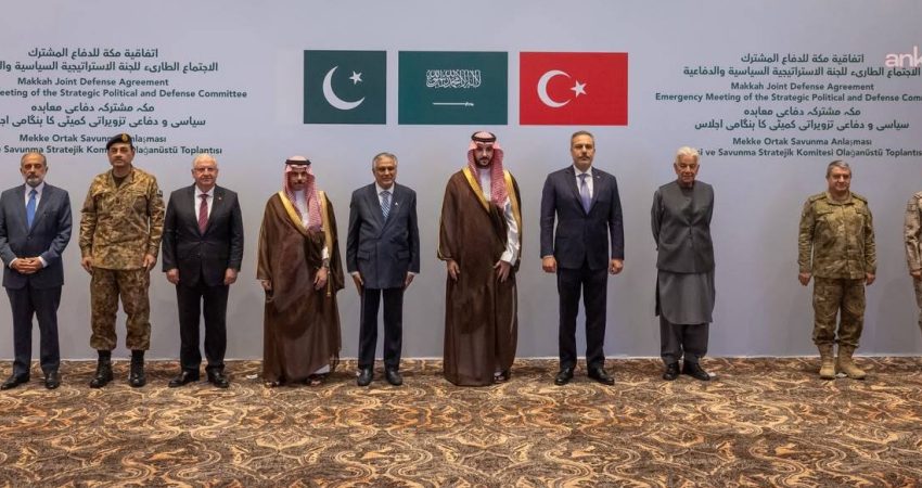 Hakan Fidan, Yaşar Güler ve Selçuk Bayraktaroğlu Riyad’daki Stratejik Siyasi ve Savunma Komitesi toplantısına katıldı Dışişleri Bakanlığı, Ortak Savunma için Mekke Anlaşması kapsamında oluşturulan Stratejik