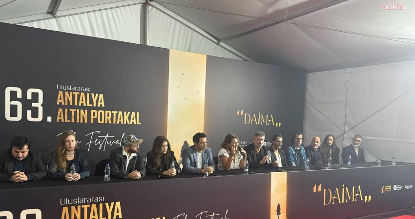 Hüseyin Karabey’in Hasan Öztoprak’ın romanından uyarladığı, Mert Fırat ve Mehmet