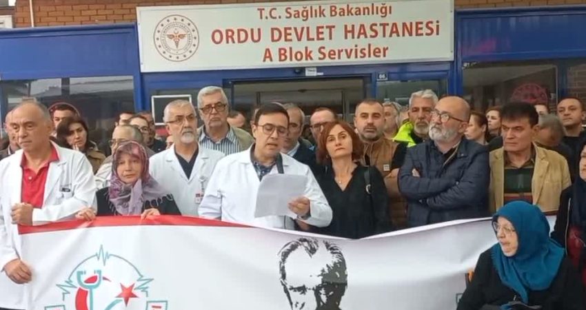 Hekim Birliği Sendikası: “Ordu Devlet Hastanesi’nin bağımsız kurumsal yapısı korunmalıdır” Hekim Birliği Sendikası, Ordu Şehir Hastanesi’nin açılmasıyla birlikte Ordu Devlet Hastanesi’nin