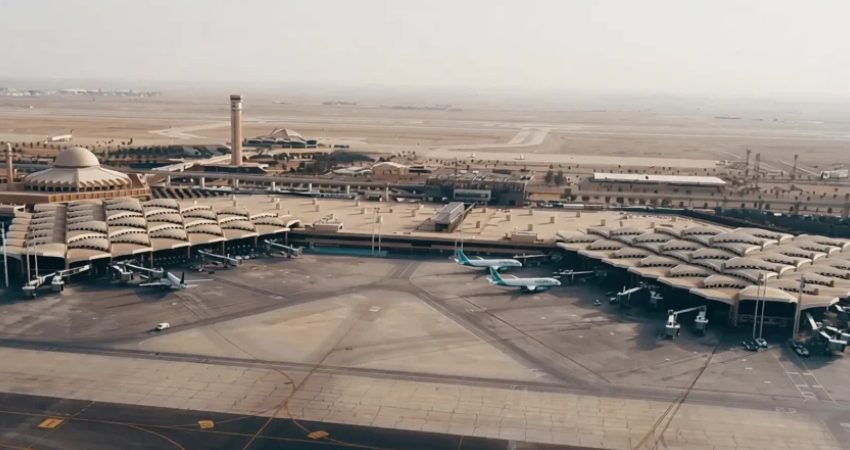  Yemenli Husiler, Suudi Arabistan’ın başkenti Riyad’daki Kral Halid Uluslararası Havalimanı’nı